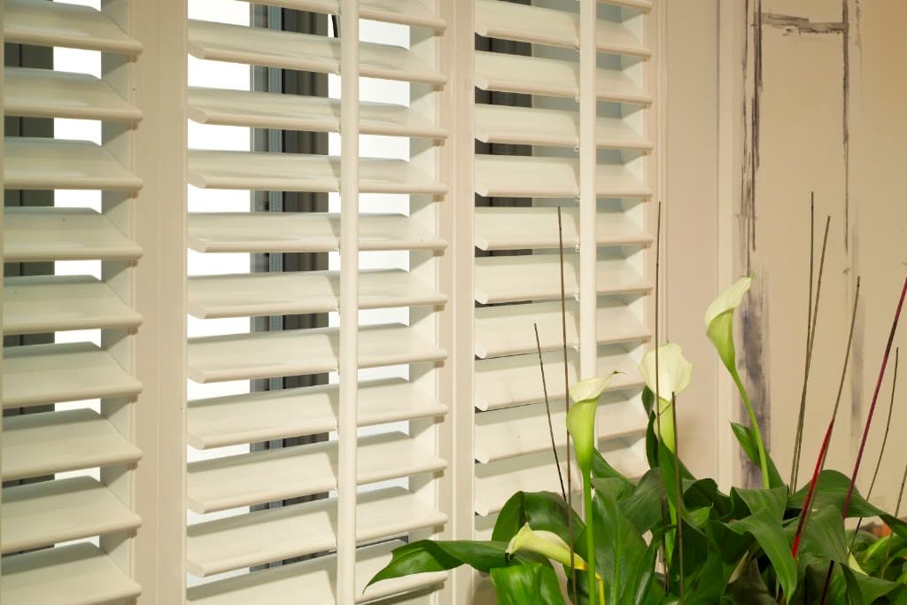 Select Blinds Shutters & Curtains