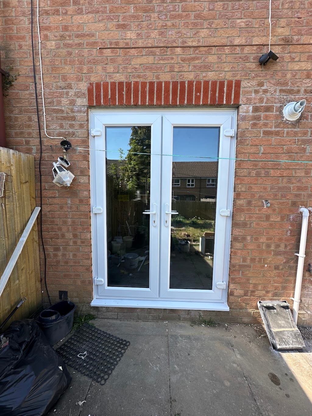 AK WINDOWS LONDON LTD