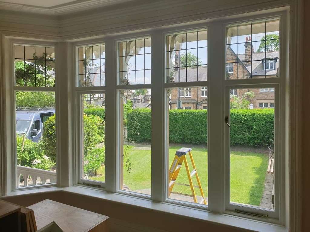 Alpine Glass Ltd