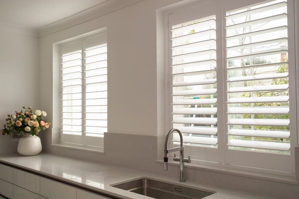 Deluxe Blinds & Shutters