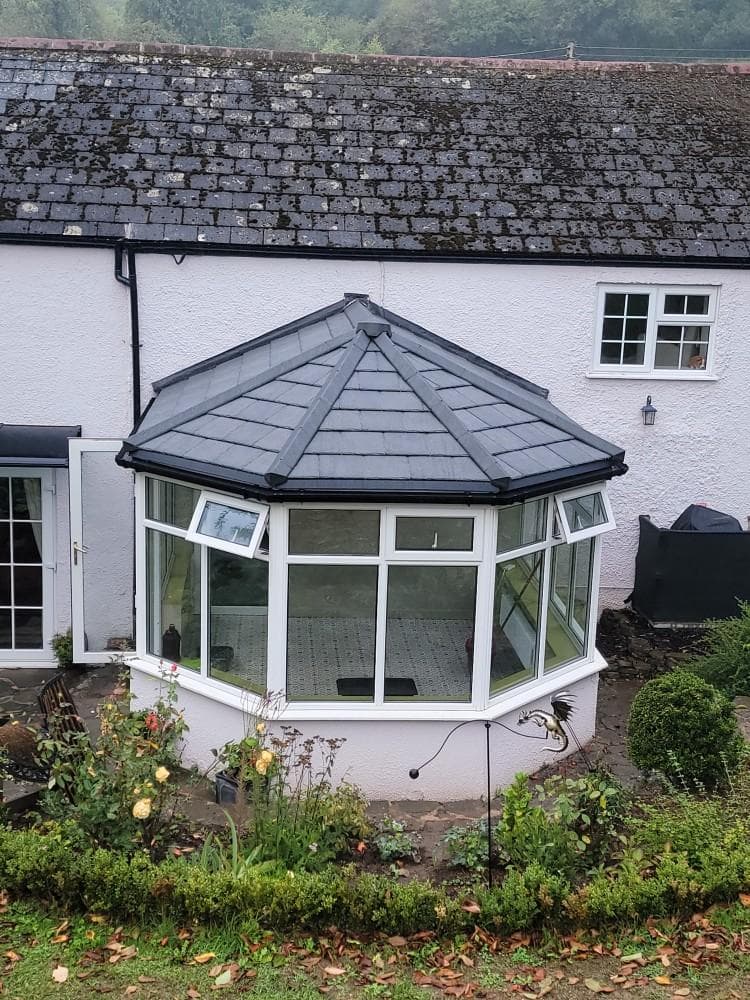 LG Carpentry & Conservatory Specialists Ltd