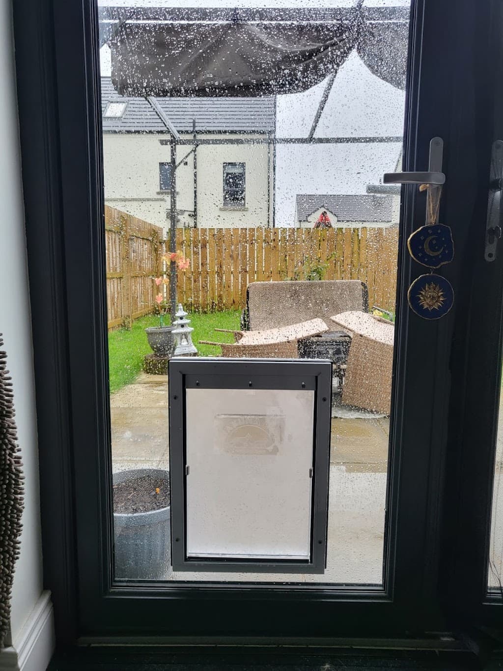 Euroglass Glaziers,Glass & Mirrors