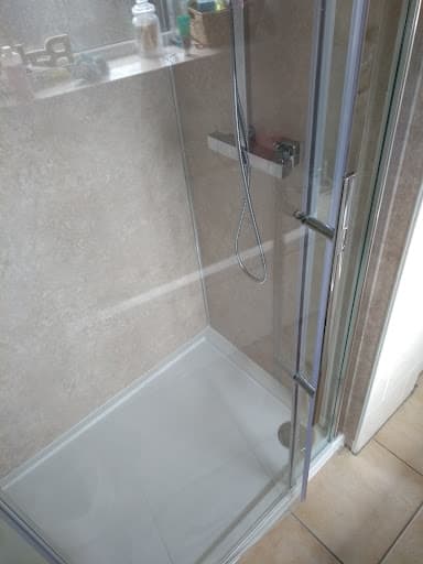 Hallshaw Glass Ltd Toughened Glass specialist & Double glazed units & fire glass supplier. — Customer photo