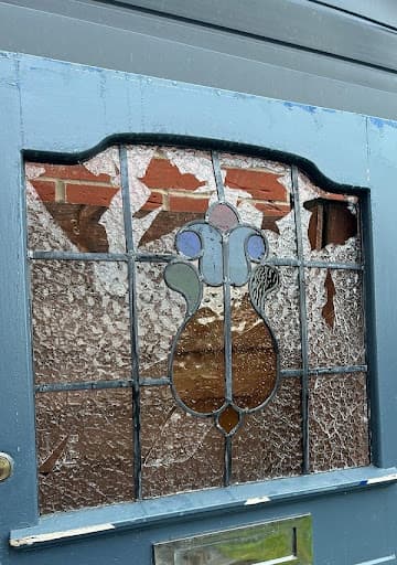 Lee Glass & Glazing — Customer photo