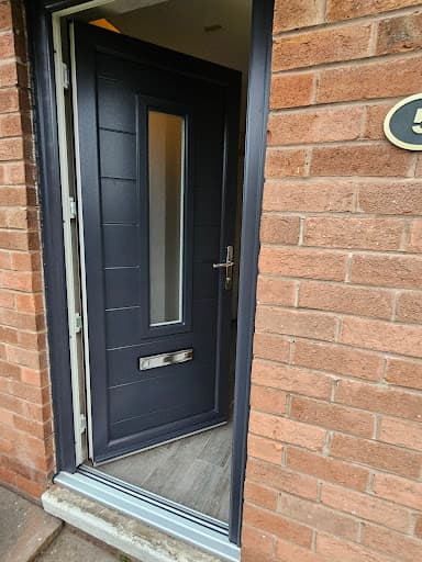 Universal Trade Windows Ltd — Customer photo